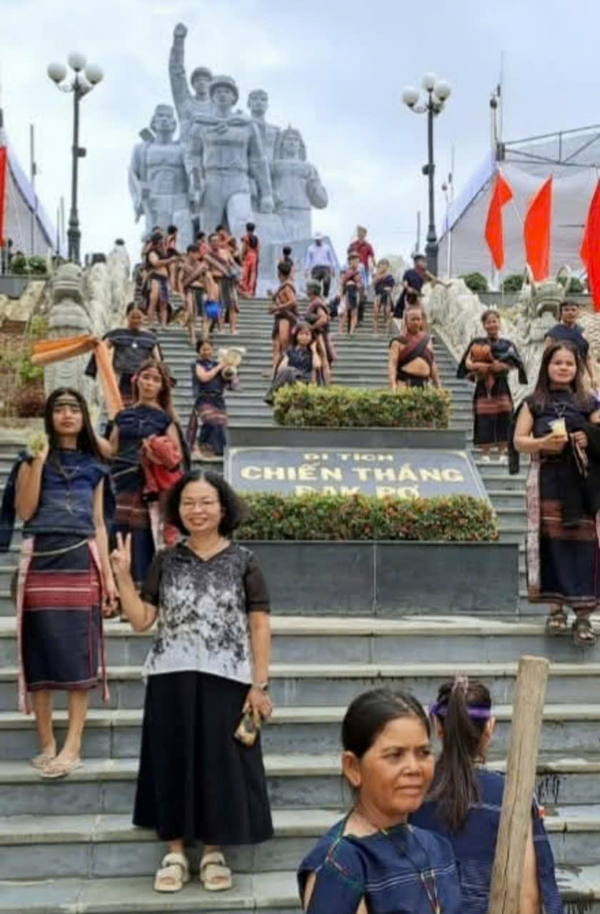 Tiến sĩ Nguyễn Thị Kim Vân đã nghiên cứu đề tài chiến thắng Đak Pơ 24-6-1954