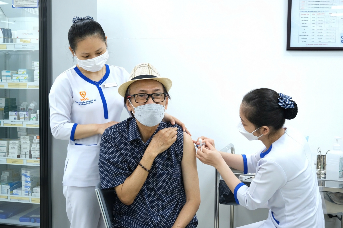 NCT tiêm phòng sốt xuất huyết tại VNVC