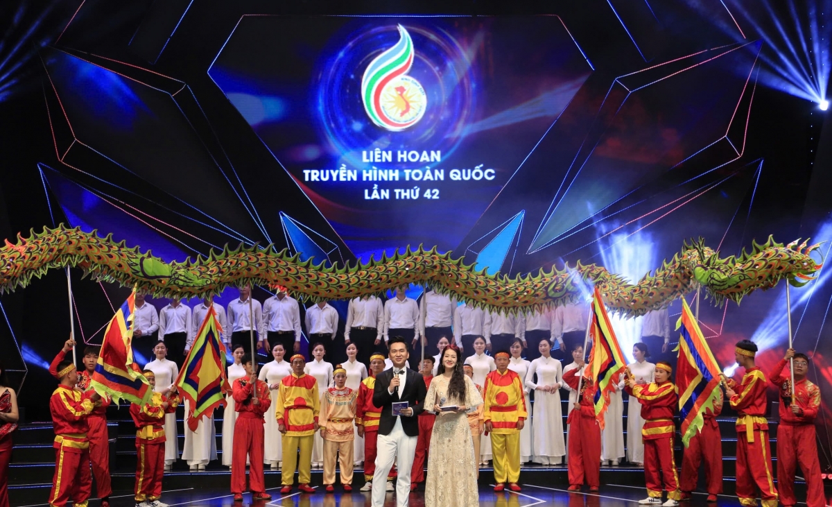 Thủ tướng Phạm Minh Chính: Ngành truyền hình tiếp tục giữ vững bản sắc nghề nghiệp, phát triển hệ sinh thái truyền hình đa nền tảng