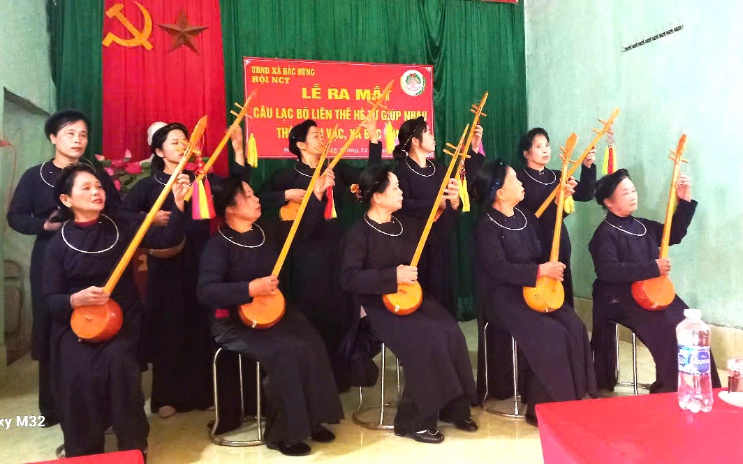 Tiết mục văn nghệ của NCT huyện Văn Lãng