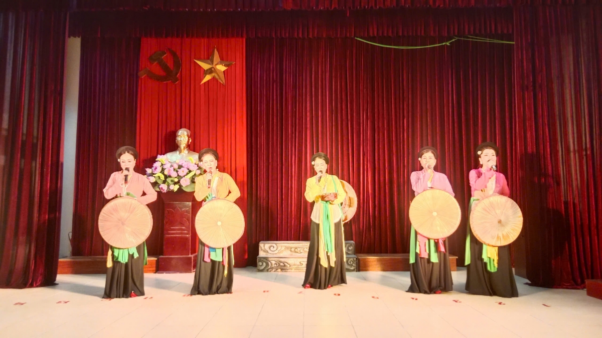 Ấn tượng chương trình giao lưu nghệ thuật truyền thống của NCT phường Nghĩa Tân