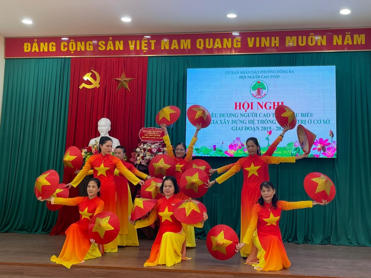 NCT TP Huế tích cực hưởng ứng phong trào “Tuổi cao - Gương sáng"