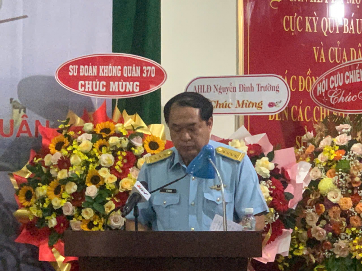 Tự hào 60 năm Ngày Bộ đội Không quân mở mặt trận trên không thắng lợi