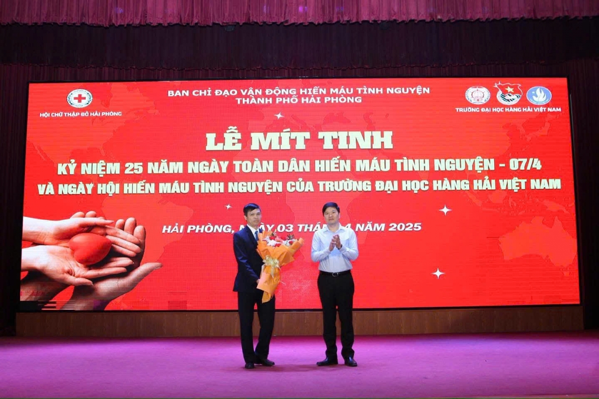 TP Hải Phòng: Mít tinh hưởng ứng Ngày Toàn dân hiến máu tình nguyện