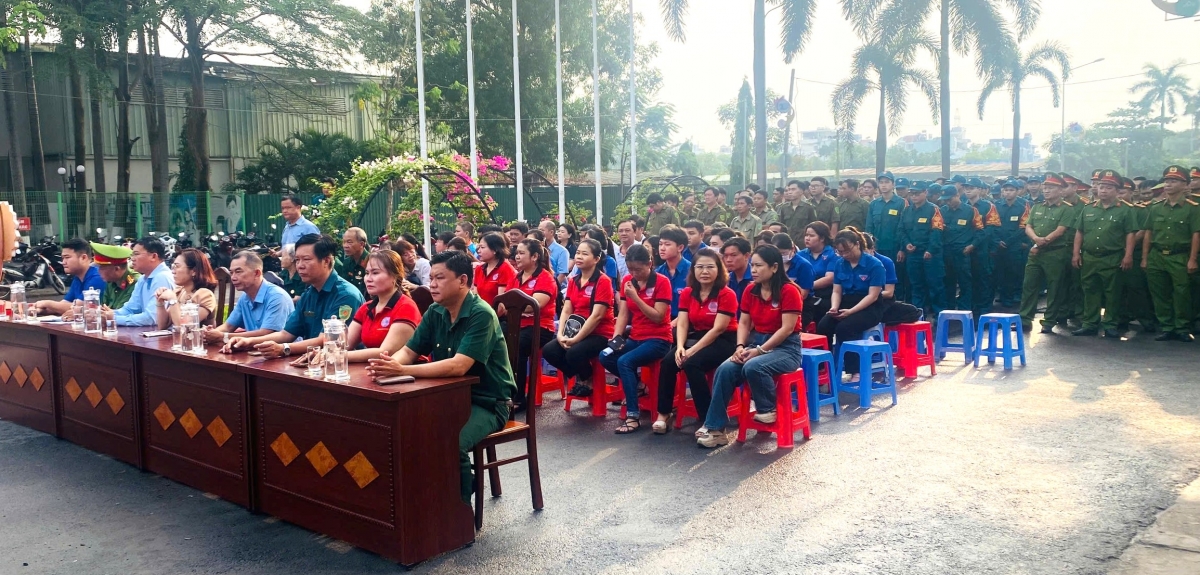 Ra quân thi đua 50 ngày đêm lập thành tích chào mừng kỉ niệm các ngày lễ lớn