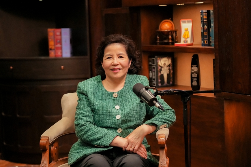 Bà Mai Kiều Liên, Tổng giám đốc Vinamilk, chia sẻ về chiến lược đằng sau quyết định tái định vị bắt đầu từ năm 2023 (Ảnh: Vietsucess)