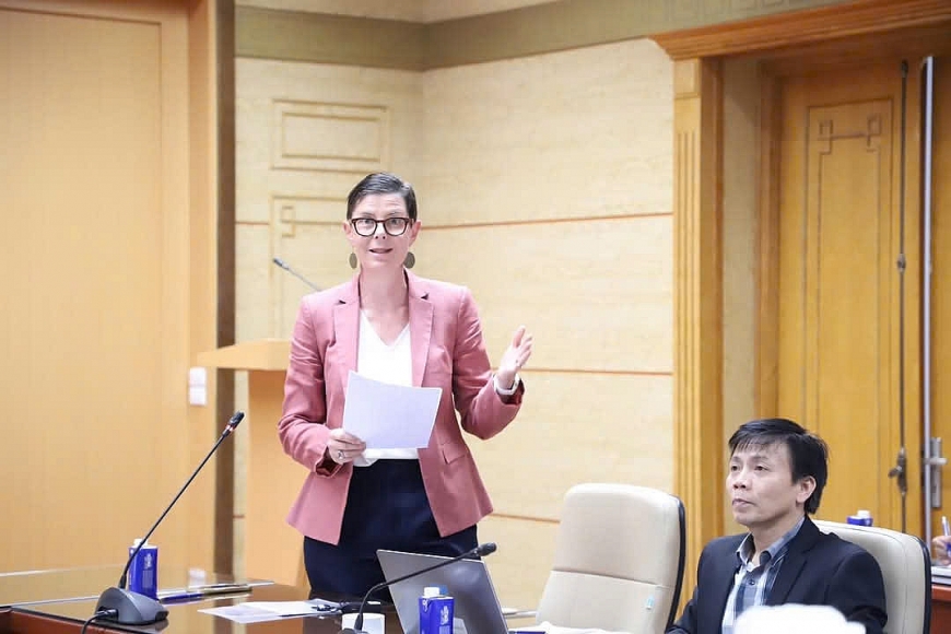 TS. Angela Pratt, Trưởng đại diện Tổ chức Y tế thế giới tại Việt Nam 