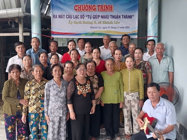  Ra mắt CLB LTHTGN ở ấp Rạch Ruộng B, xã Khánh Lộc, huyện Trần Văn Thời