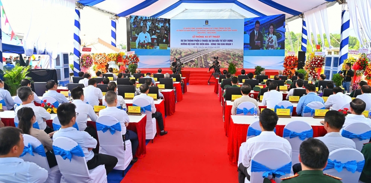 Bà Rịa - Vũng Tàu: Thông xe kĩ thuật đường cao tốc và khởi công xây dựng nhiều công trình trọng điểm