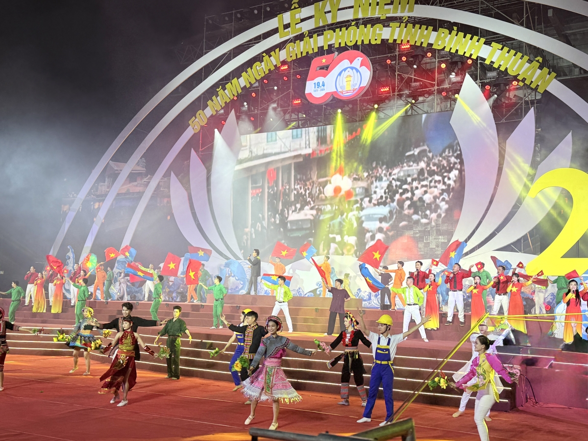 Xây dựng Bình Thuận trở thành trung tâm năng lượng quốc gia, du lịch tầm vóc quốc tế, trung tâm phát triển kinh tế biển bền vững của cả nước