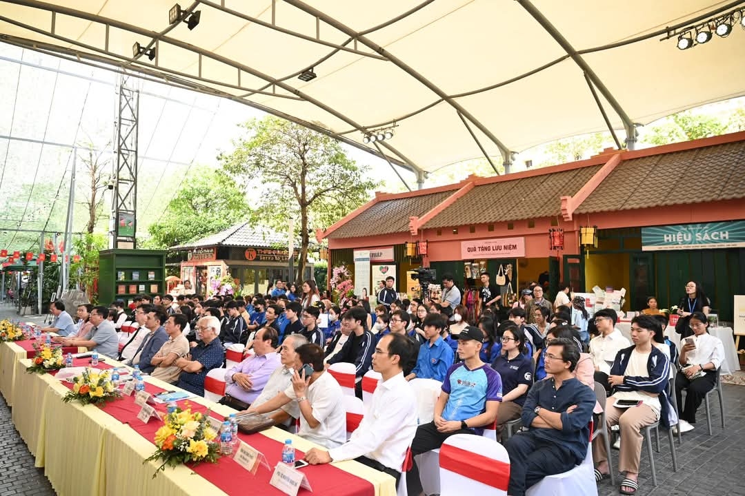 Dự án một triệu cuốn sách làm giàu cho nông dân Việt Nam