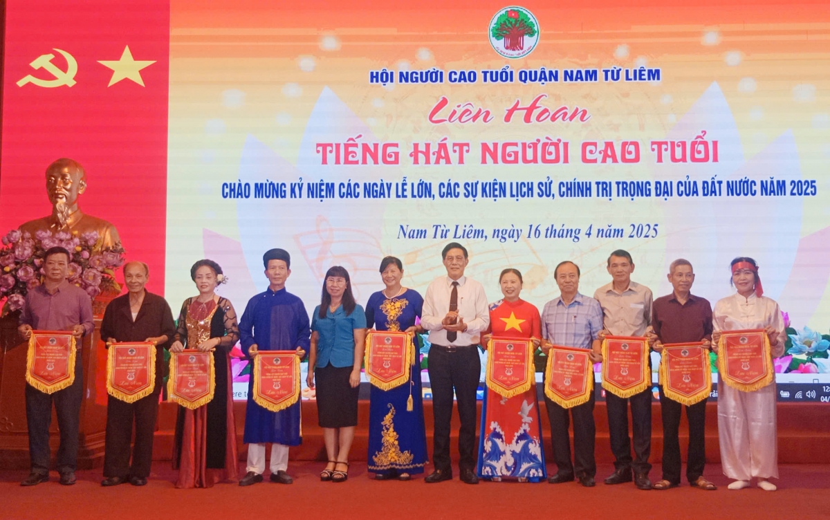 Sắc màu âm nhạc giúp những trái tim trẻ mãi