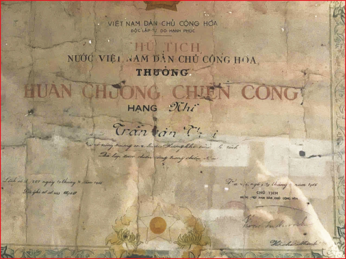 Ông Trần Văn Thái và chiến công bắn rơi máy bay Mỹ bằng súng bộ binh, bắt sống phi công William Andrew Robinson