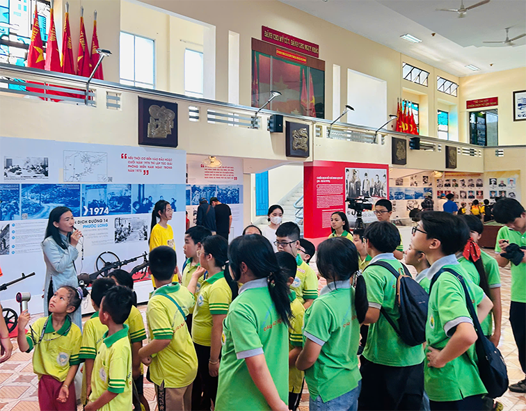 “50 năm vang mãi bản hùng ca”