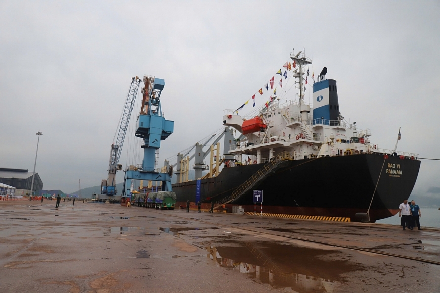 Chủ tịch nước Lương Cường và Lãnh đạo Đảng, Nhà nước Lào dự lễ khai trương Bến số 3 - Cảng quốc tế Lào - Việt