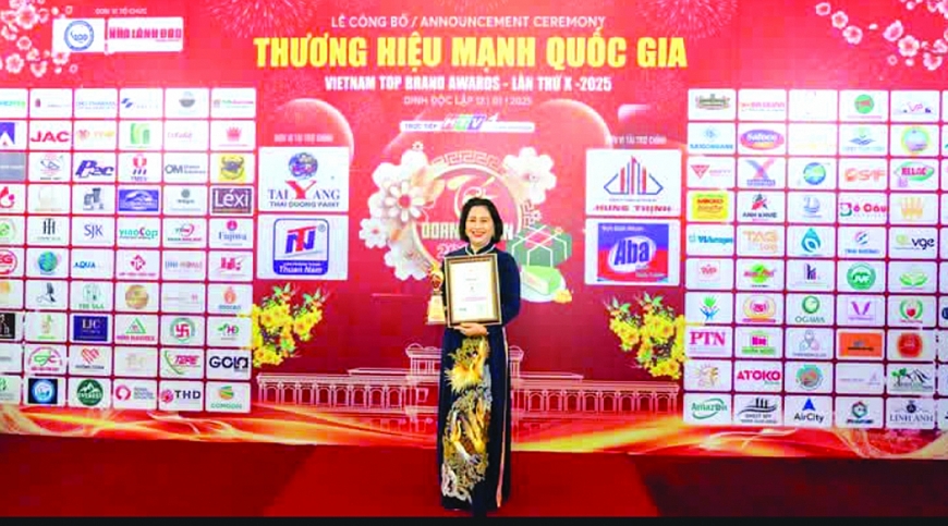 Fujiwa nhận danh hiệu Thương hiệu mạnh quốc gia.