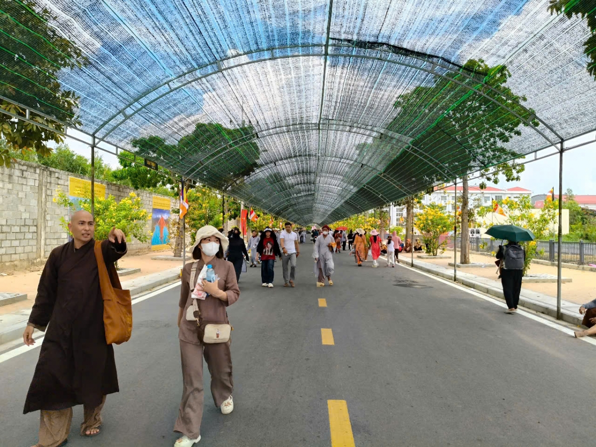 Đại lễ Vesak: Bản giao hòa văn hóa trên đất phương Nam