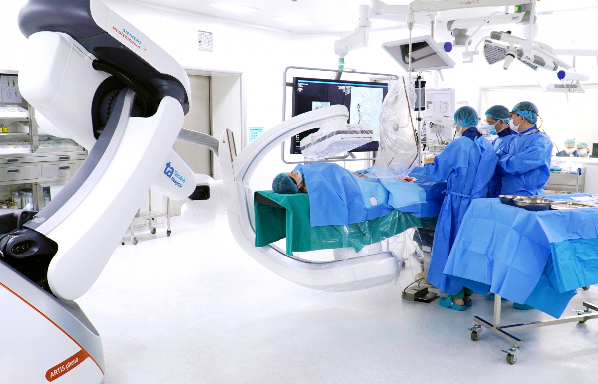 BVĐK Tâm Anh ứng dụng Robot Artis Pheno hiện đại trong điều trị nhiều bệnh lý ung thư phức tạp. Ảnh BVĐK Tâm Anh