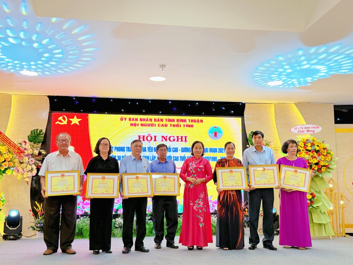 Bình Thuận: Tổng kết 5 năm phong trào  “Tuổi cao - Gương sáng”