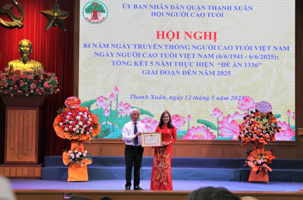 Tiếp tục tham mưu, đề xuất chính sách hỗ trợ nhân rộng mô hình CLB Liên thế hệ tự giúp nhau