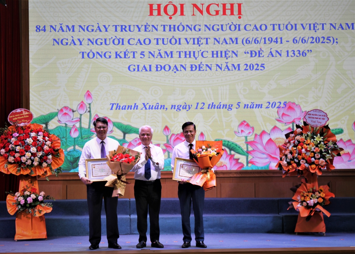 Tiếp tục tham mưu, đề xuất chính sách hỗ trợ nhân rộng mô hình CLB Liên thế hệ tự giúp nhau