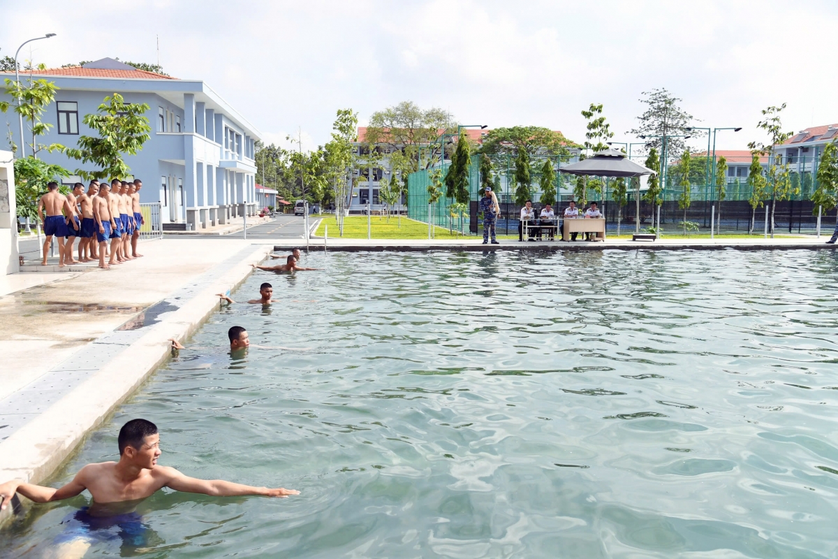 Bộ Tham mưu Hải quân kiểm tra công tác huấn luyện chiến sĩ mới tại Vùng 2