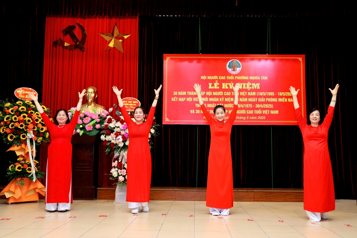 Hội Người cao tuổi phường Nghĩa Tân: Ba thập kỉ “Tuổi cao chí càng cao”