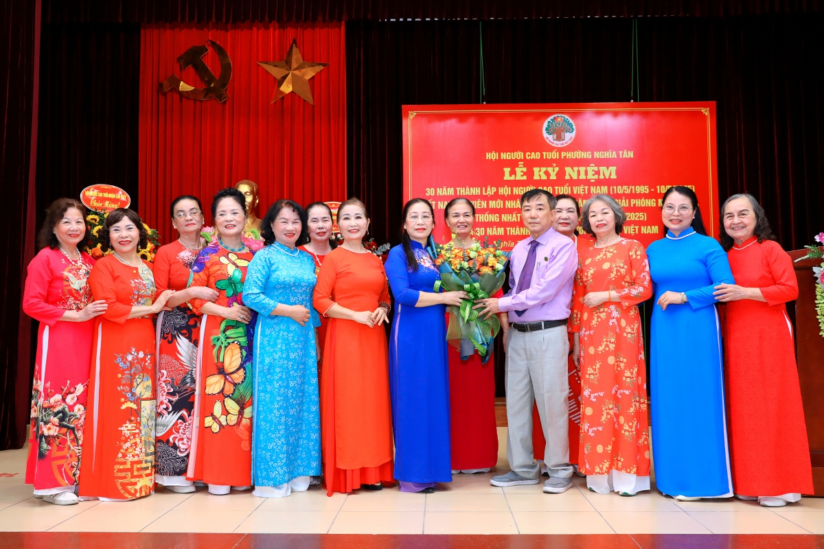 Hội Người cao tuổi phường Nghĩa Tân: Ba thập kỉ “Tuổi cao chí càng cao”