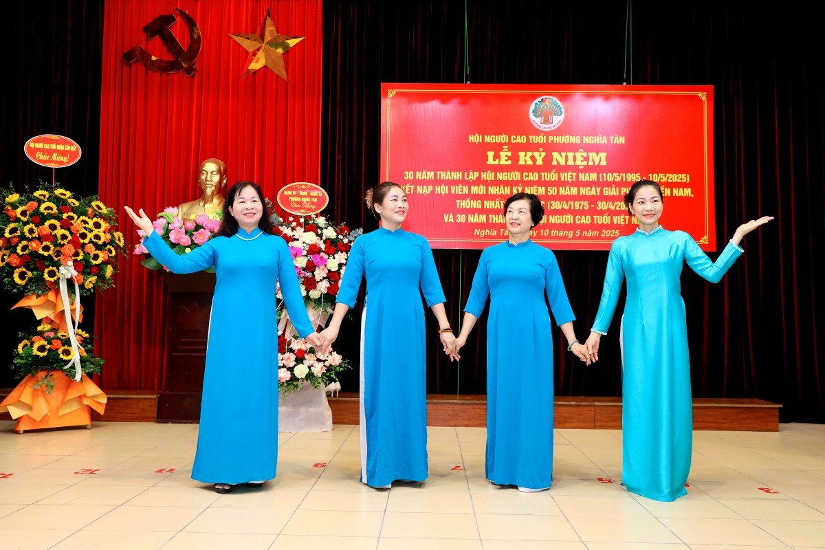 Hội Người cao tuổi phường Nghĩa Tân: Ba thập kỉ “Tuổi cao chí càng cao”