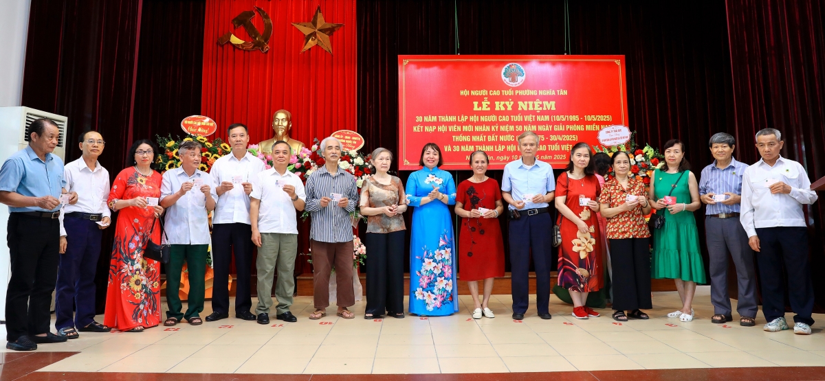 Hội Người cao tuổi phường Nghĩa Tân: Ba thập kỉ “Tuổi cao chí càng cao”