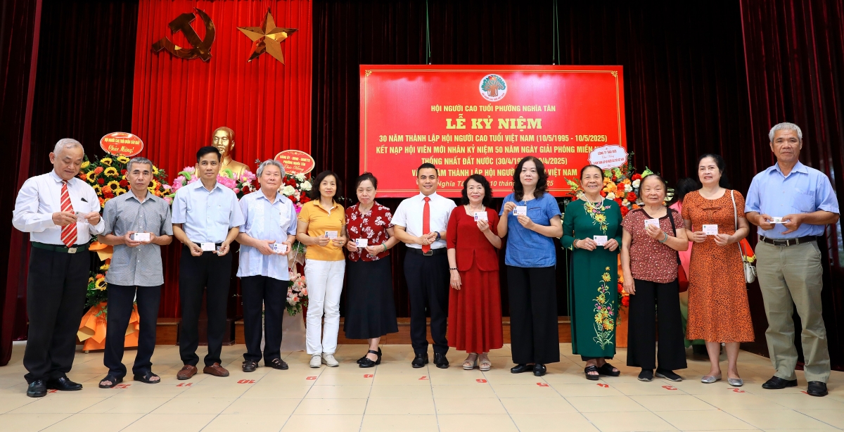 Hội Người cao tuổi phường Nghĩa Tân: Ba thập kỉ “Tuổi cao chí càng cao”