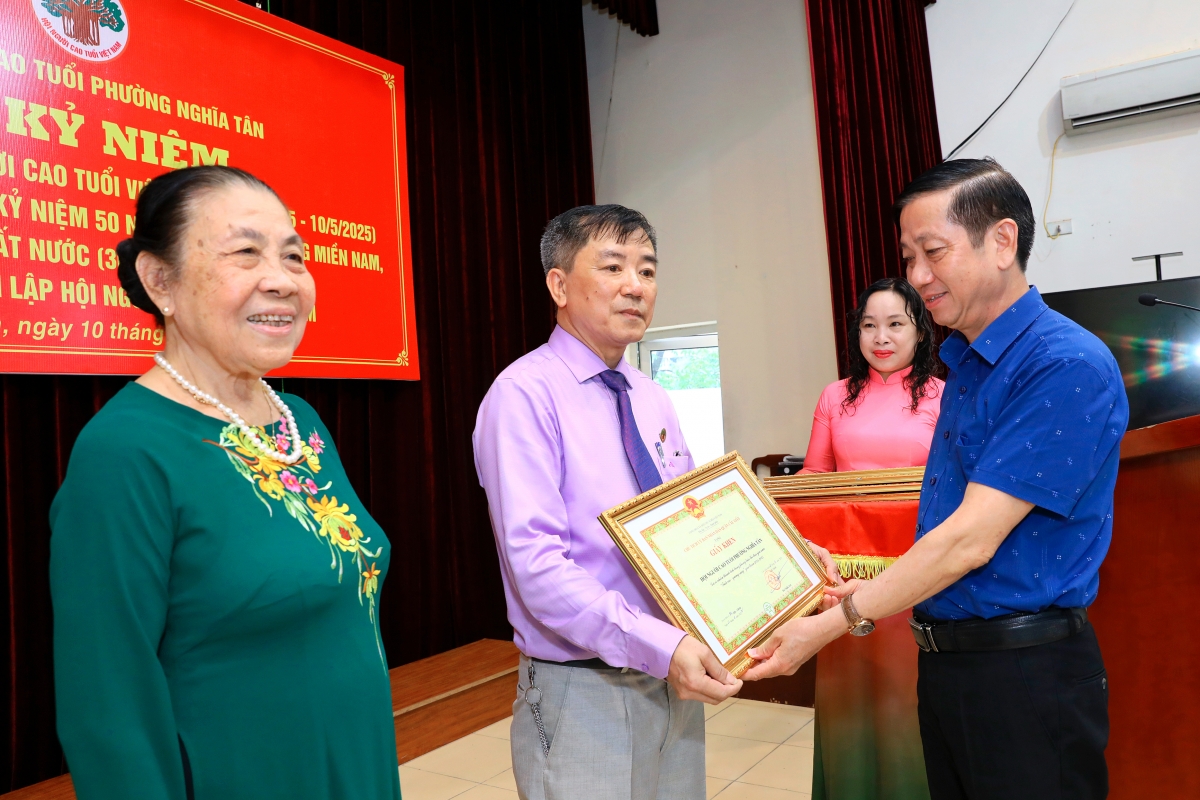 Hội Người cao tuổi phường Nghĩa Tân: Ba thập kỉ “Tuổi cao chí càng cao”