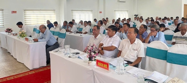 Các đại biểu dự Hội nghị