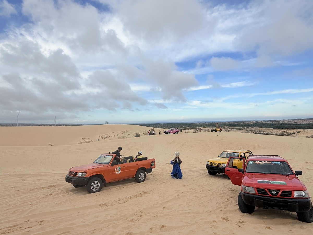 Bình Thuận: Bàu Trắng- điểm đến hấp dẫn trong mùa hè