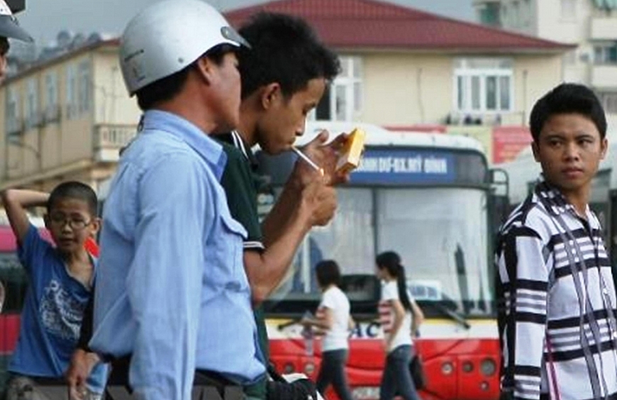 Nên phát động phong trào tẩy chay thuốc lá