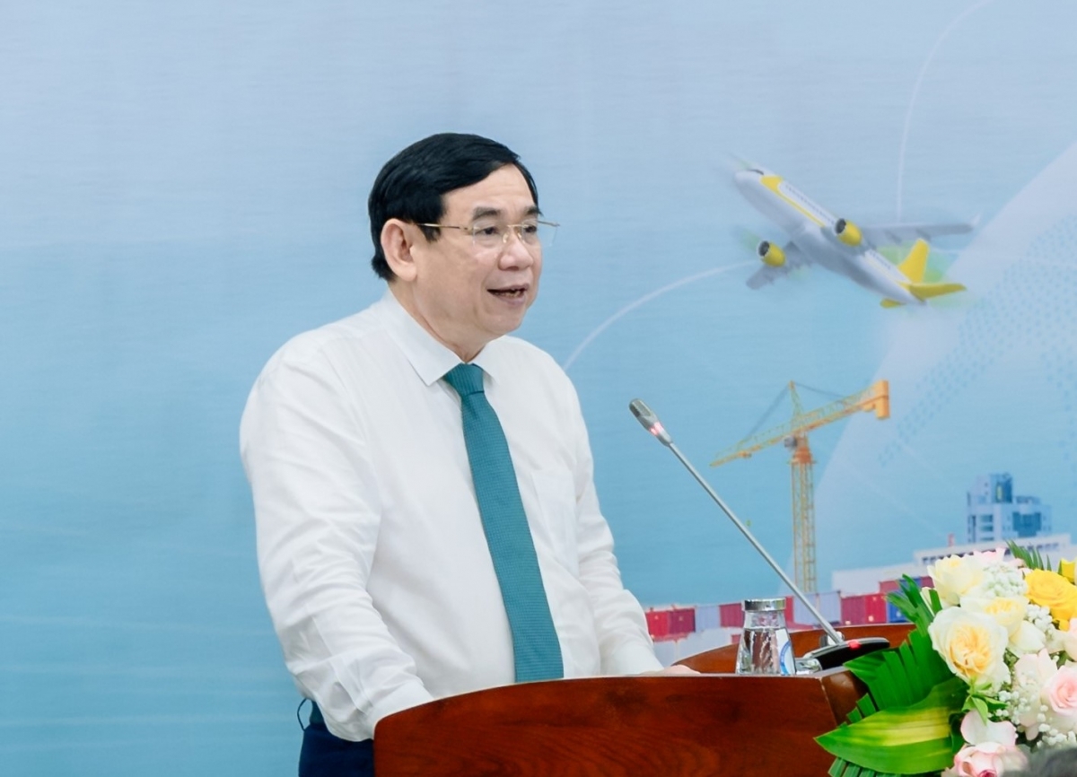 Hợp tác phát triển công nghệ tài chính cho khu thương mại tự do Đà Nẵng