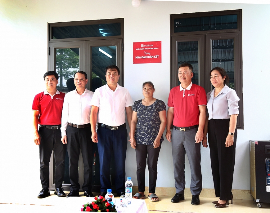 SeABank bàn giao 856 căn nhà đại đoàn kết cho tỉnh Hòa Bình