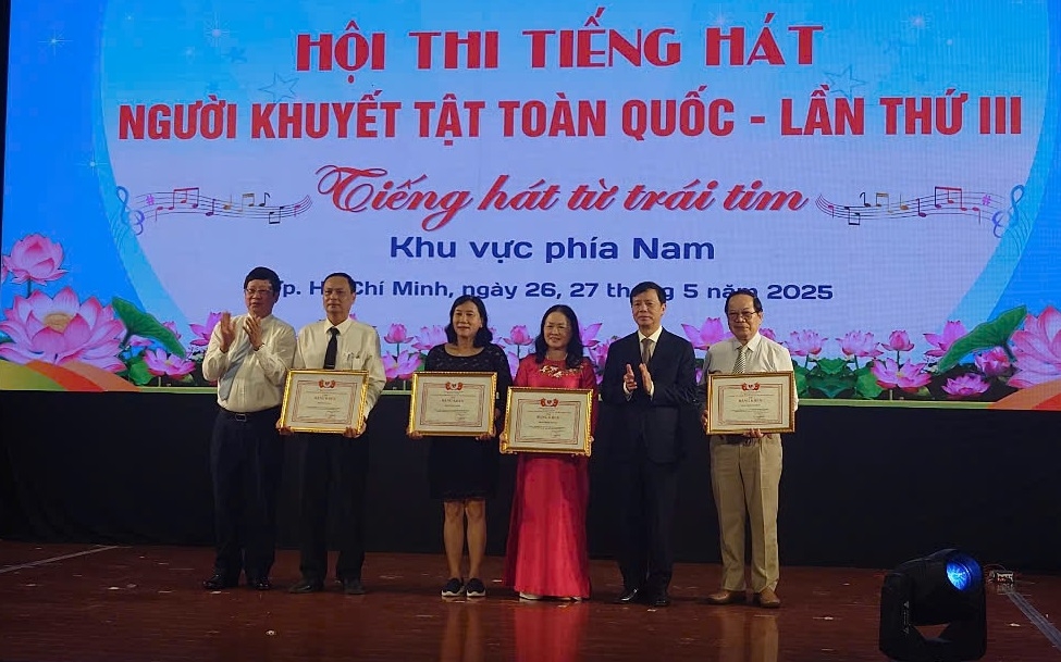 Đoàn TP Hồ Chí Minh dành giải Nhất với chủ đề “Sống như những đóa hoa”