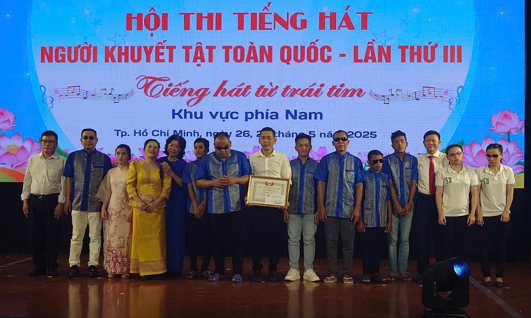 Đoàn TP Hồ Chí Minh dành giải Nhất với chủ đề “Sống như những đóa hoa”
