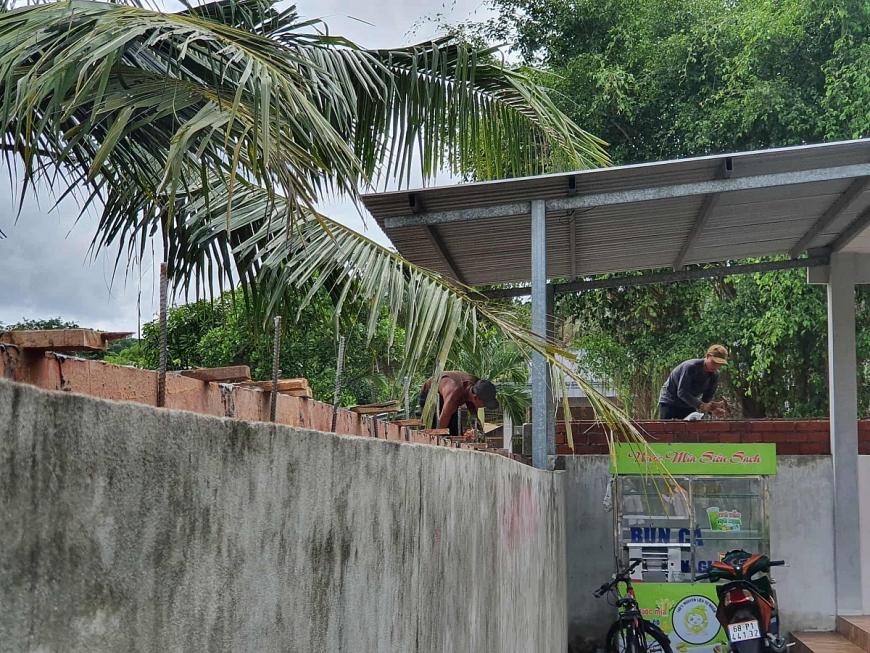 Yêu cầu dừng thi công xây dựng, đợi phán quyết của Toà án