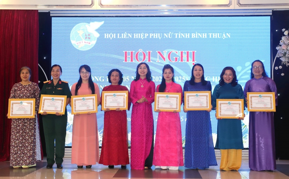 Hiệu quả và ý nghĩa thiết thực của Chương trình “Mẹ đỡ đầu” và “Đồng hành cùng phụ nữ biên cương”