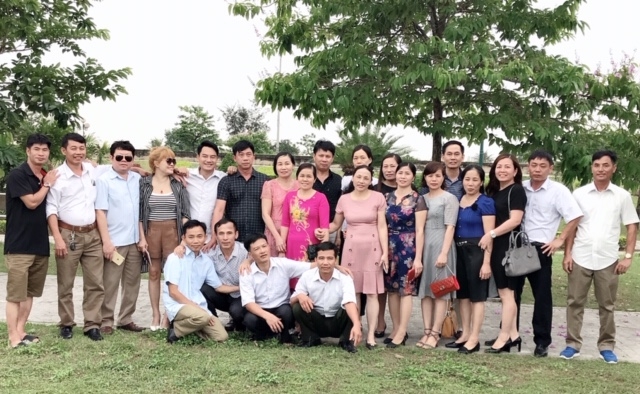 Đi họp lớp tuổi về già nhớ thời học trò ngây thơ trong trắng