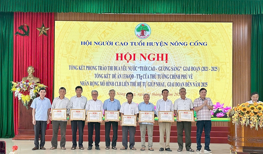 Hội nghị biểu dương NCT trong phong trào thi đua 'Tuổi cao - gương sáng' giai đoạn 2021-2025