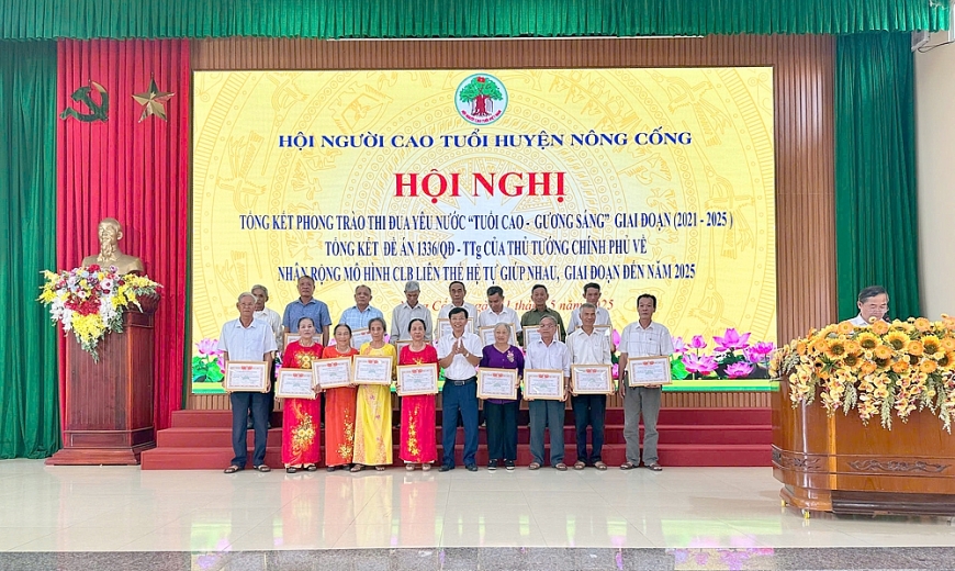 Hội nghị biểu dương NCT trong phong trào thi đua 'Tuổi cao - gương sáng' giai đoạn 2021-2025