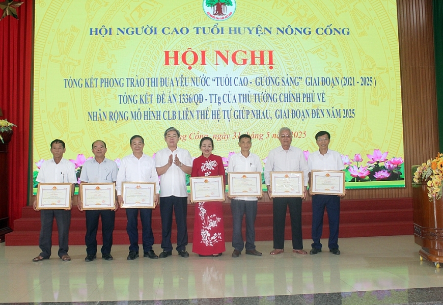 Hội nghị biểu dương NCT trong phong trào thi đua 'Tuổi cao - gương sáng' giai đoạn 2021-2025
