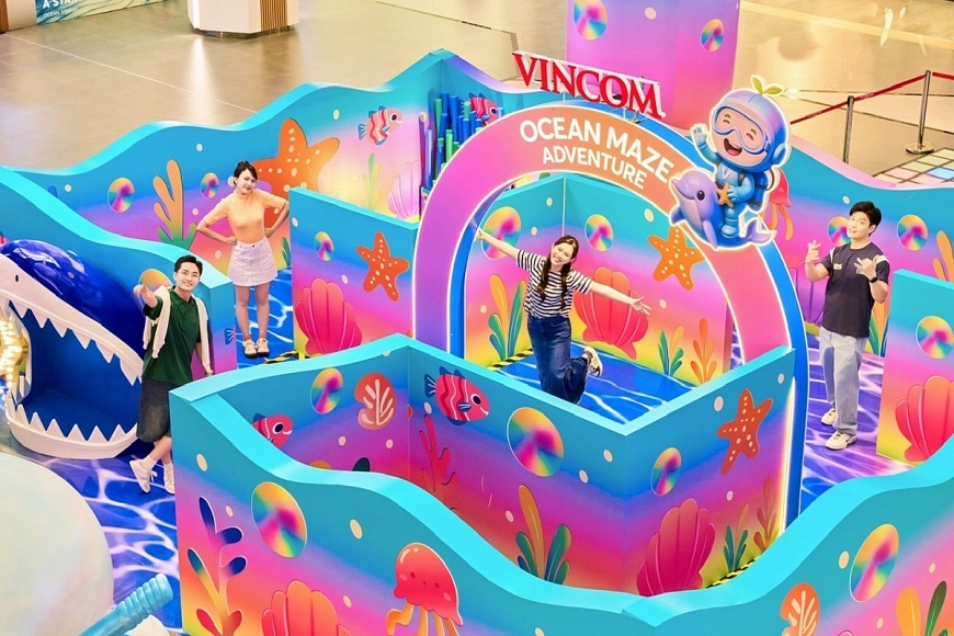 Thế giới đại dương thu nhỏ khiến cả các gia đình và bạn trẻ thích thú tại các Vincom Mega Mall