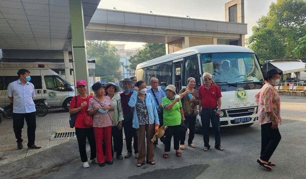 Đồng hành vì sức khỏe người cao tuổi có hoàn cảnh khó khăn