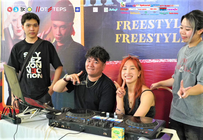 DJ Duy Nguyễn và Giám khảo TaeNhi