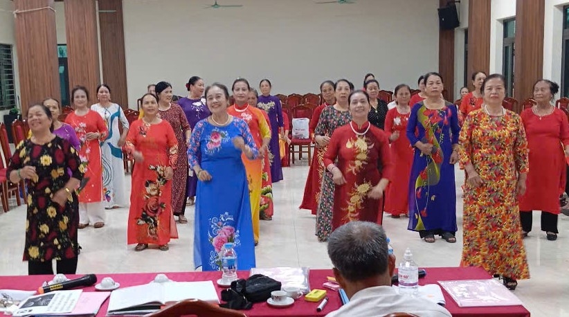 Những hoạt động thiết thực của CLB Liên thế hệ tự giúp nhau thôn Cổ Điển