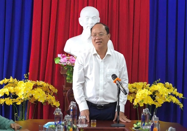 Ông Nguyễn Hồ Hải, Bí thư Tỉnh ủy Cà Mau phát biểu tại buổi thăm và tặng quà